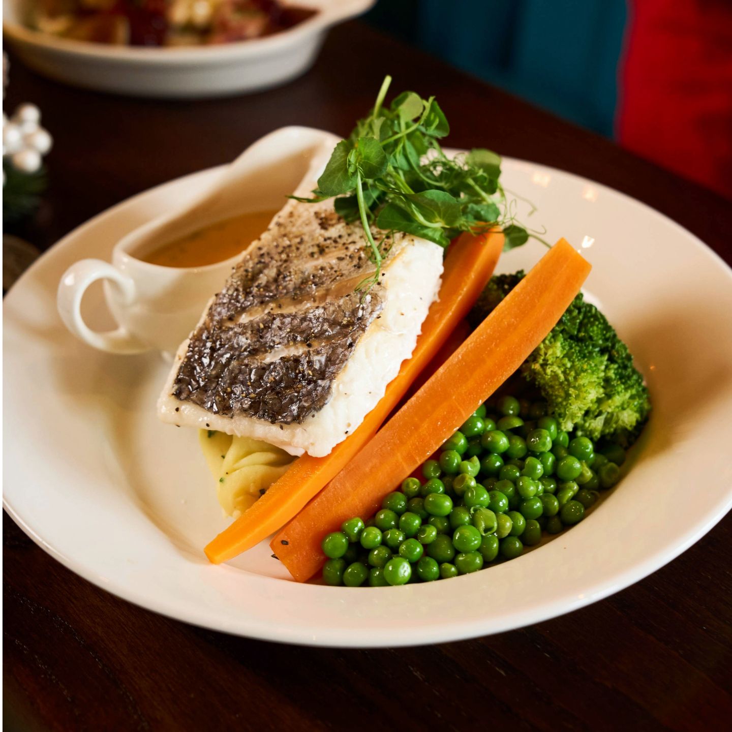 Festive Lunch & Dinner at The Sir John Cockle in Mansfield